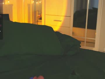 webcam girl xxx_downtown_xxx live cam image #9756718