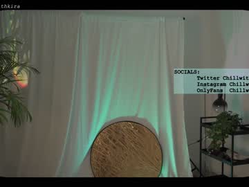 webcam girl chillwithkira live cam image #2847478