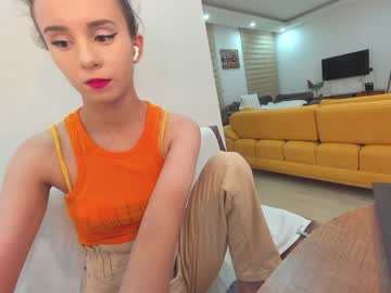 webcam girl ehotlovea live cam image #3755085