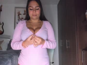 webcam girl isabelhills live cam image #2600914