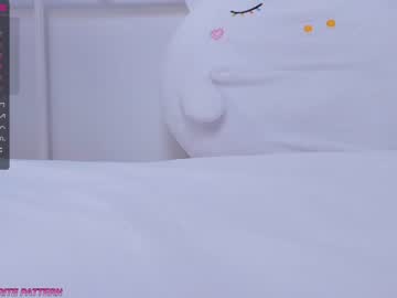 webcam girl eugenetomas live cam image #3362504