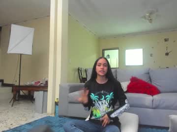 webcam couple cheeseburgerjesus live cam image #416983