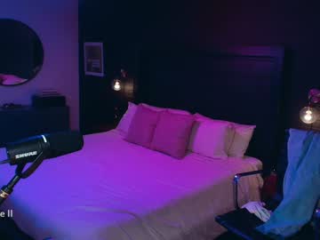 webcam man bareleeworking live cam image #10967518