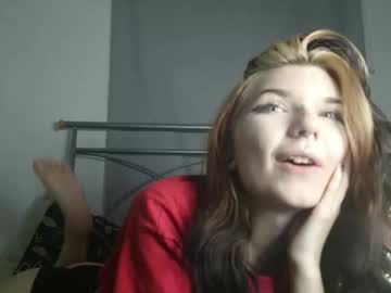 webcam girl lizzyylovesick live cam image #10350812