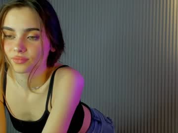 webcam girl scarletmore live cam image #9133027