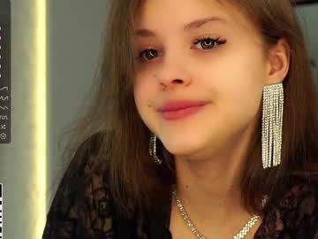 webcam girl a_whole_eternity live cam image #9010482