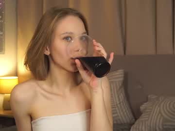 webcam girl dorettafreestone live cam image #11136380