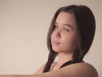 webcam girl helenmoors live cam image #5451226