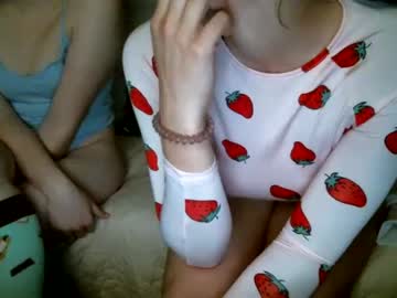 webcam girl littlelunaishorny live cam image #1614970