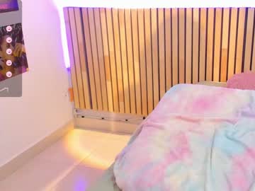 webcam girl little_effy18 live cam image #7144876
