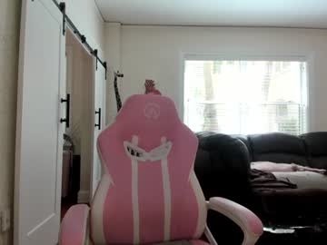 webcam girl alicelighthouse live cam image #9729502