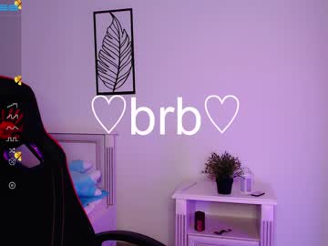 webcam girl small_blondee live cam image #5080868