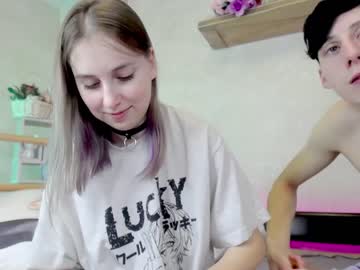 webcam couple williamandmia live cam image #4246157