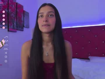 webcam girl chloe_argelnt_06 live cam image #7540050