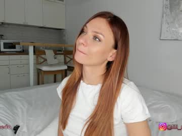 webcam girl lili_and_niki live cam image #7602358