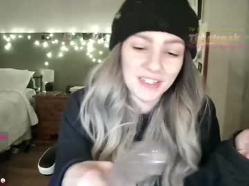 webcam girl pixelatedprincess live cam image #4655846