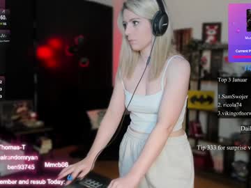 webcam girl kimilee22 live cam image #11714241