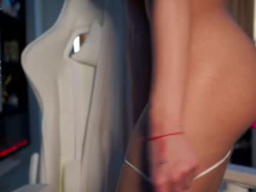 webcam girl xoxo_emma live cam image #1806997