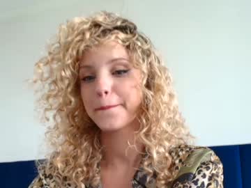 webcam girl theislandgirl live cam image #12663192