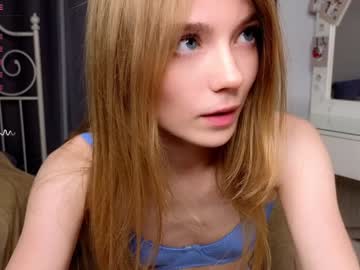 webcam girl lovely_shyy live cam image #10853675