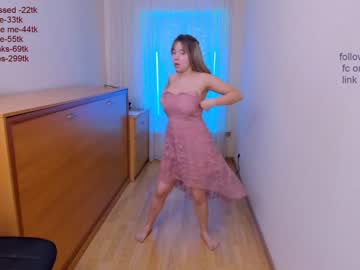 webcam girl rainbow2pony live cam image #4234493