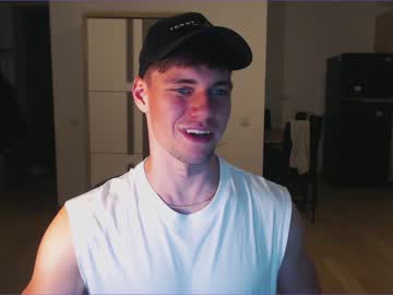 webcam man _alexanderwilliams live cam image #9450691