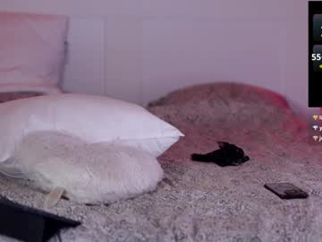 webcam girl evelyne92 live cam image #10672938