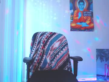 webcam girl petitebrat live cam image #1295382