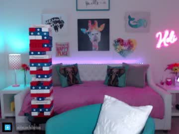 webcam girl holihurricane live cam image #8352948