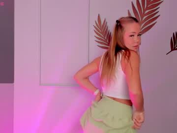 webcam girl melaharv live cam image #10274856