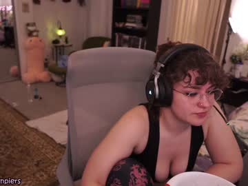 webcam girl evelynpiers live cam image #5248995