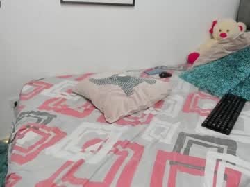 webcam girl abigail_w live cam image #1722631