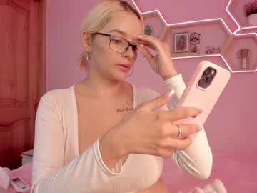 webcam girl bella_adams_ live cam image #1928241