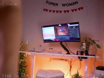 webcam girl lil_eva live cam image #11388774