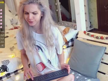 webcam girl careful_i_bite live cam image #1142098