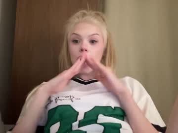 webcam girl sonyaplush live cam image #5285530