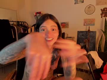 webcam girl alone_together_ live cam image #6204101