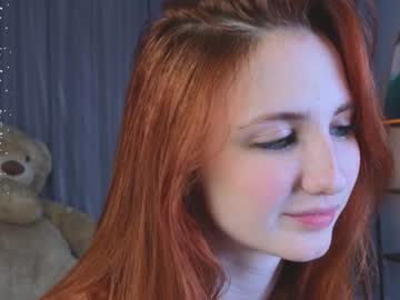 webcam girl lynnalltop live cam image #10047071