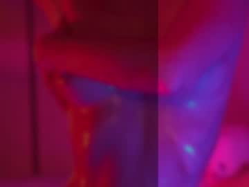 webcam girl heybanan live cam image #10646738