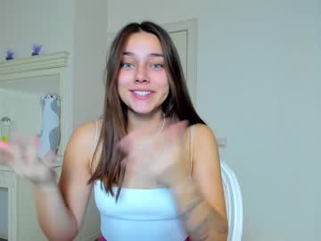 webcam girl eleonora_linn live cam image #3695228