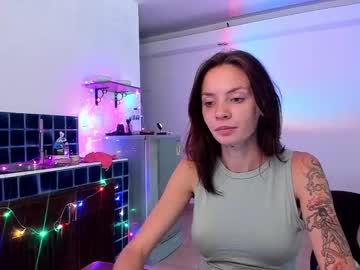 webcam girl petite_doll49 live cam image #11493306