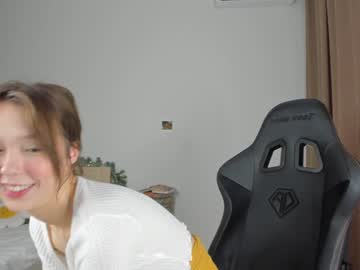 webcam girl amilia4u live cam image #8172044