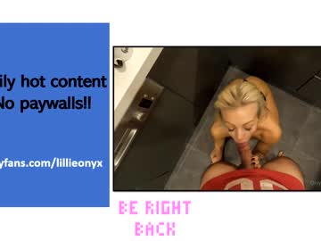 webcam girl lillieonyx live cam image #4080994