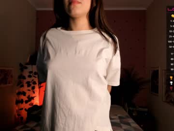 webcam girl hillsophie live cam image #1969737