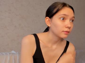 webcam girl bzzzme live cam image #6270137