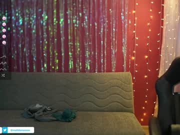 webcam girl greeny_mat live cam image #9431307
