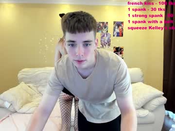 webcam couple kelley_n_danny live cam image #3523327