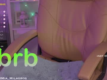 webcam girl mia_milagros live cam image #4732605