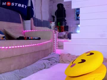 webcam girl misss_viki live cam image #11248739