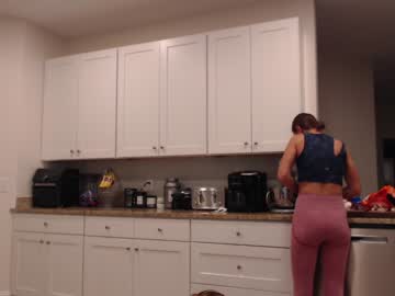 webcam girl holihurricane live cam image #7031404